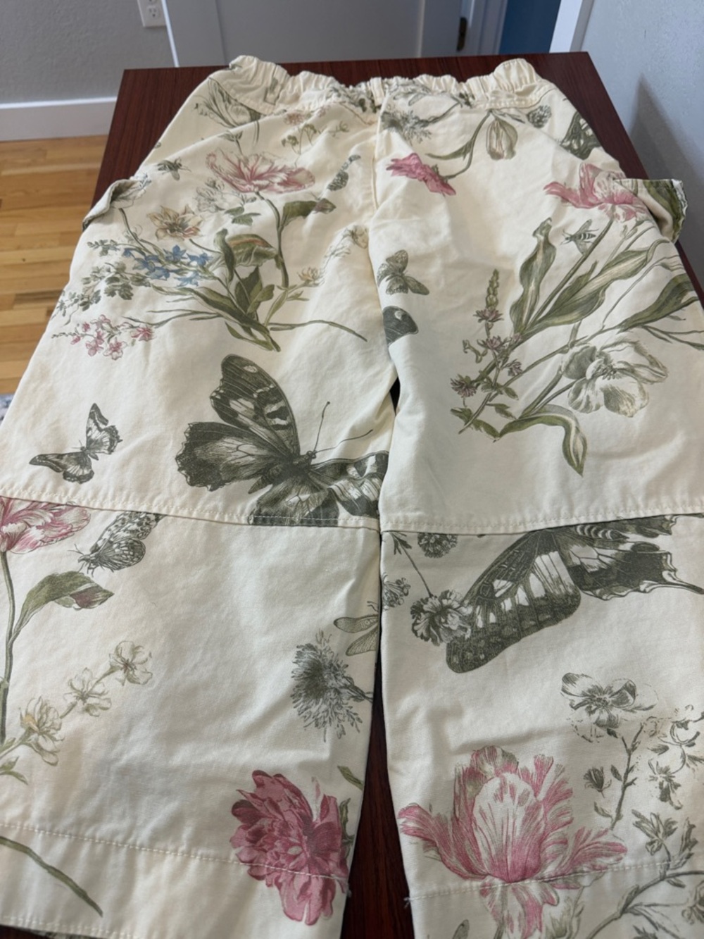 BDG Cream Wide-Leg Floral & Butterfly Crop Pants - Picture 10 of 11
